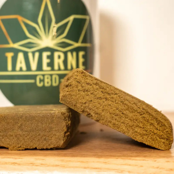 Résine CBD Banana Jelly – Pollen Premium & Wax BHO 5% | Taverne CBD Résine CBD Banana Jelly – Pollen Premium & Wax BHO 5% | Taverne CBD