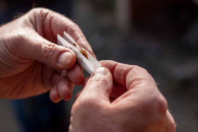 Pourquoi vous ne devriez pas fumer vos fleurs ou résines CBD (et les meilleures alternatives)